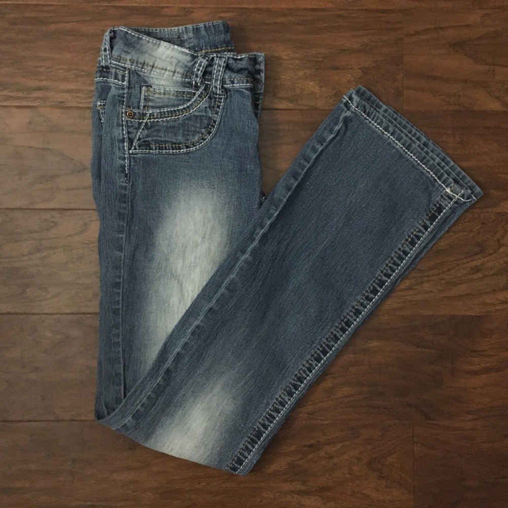 Bongo size 5 Women’s Light Washed Denim Jeans